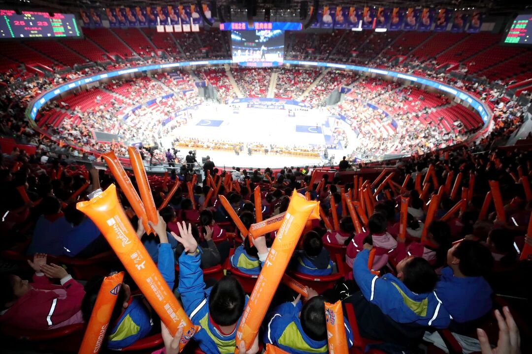 体育文化进校园&nbsp;|&nbsp;我们在CBA现场，见证拼搏的力量