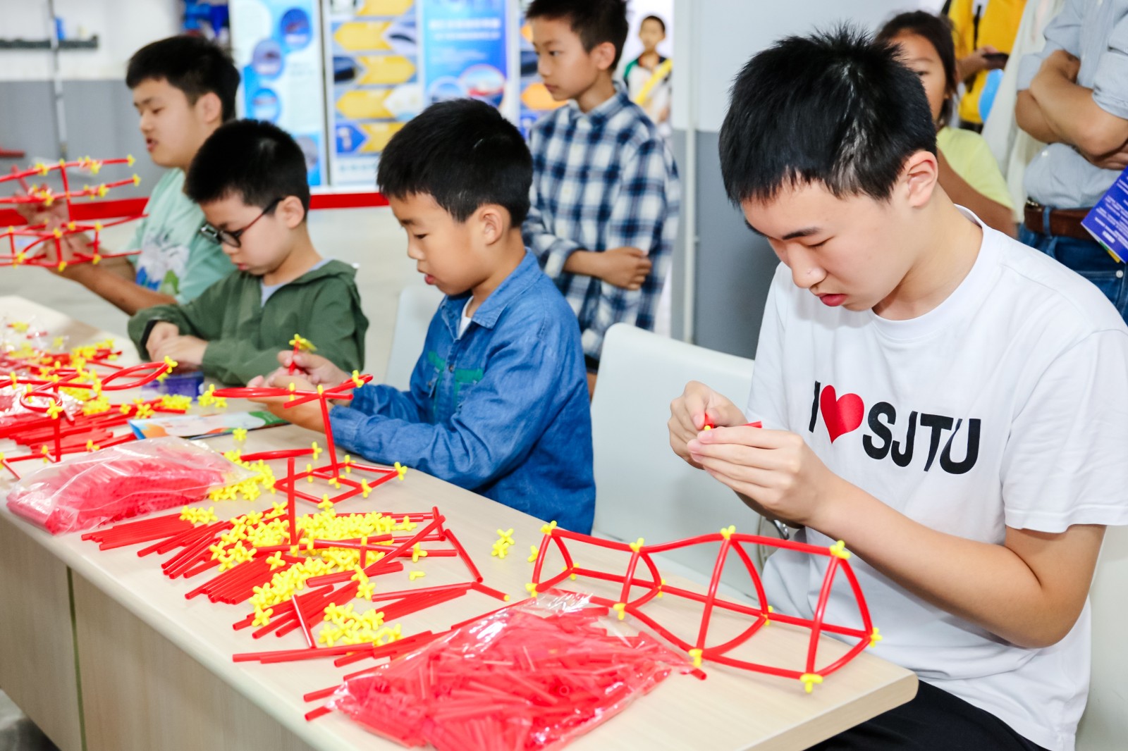 “六一嗨翻天”徐汇区青少年五育嘉年华