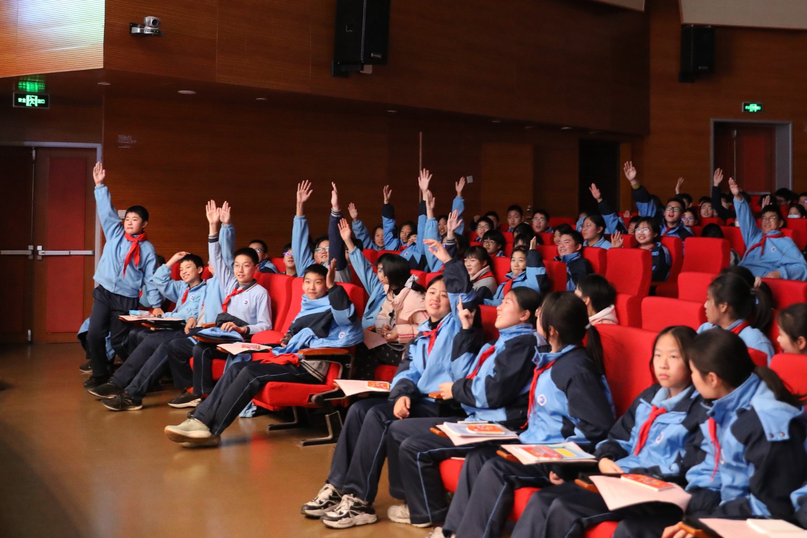 2025年徐汇区学生“交响乐进课堂”鉴赏音乐会
