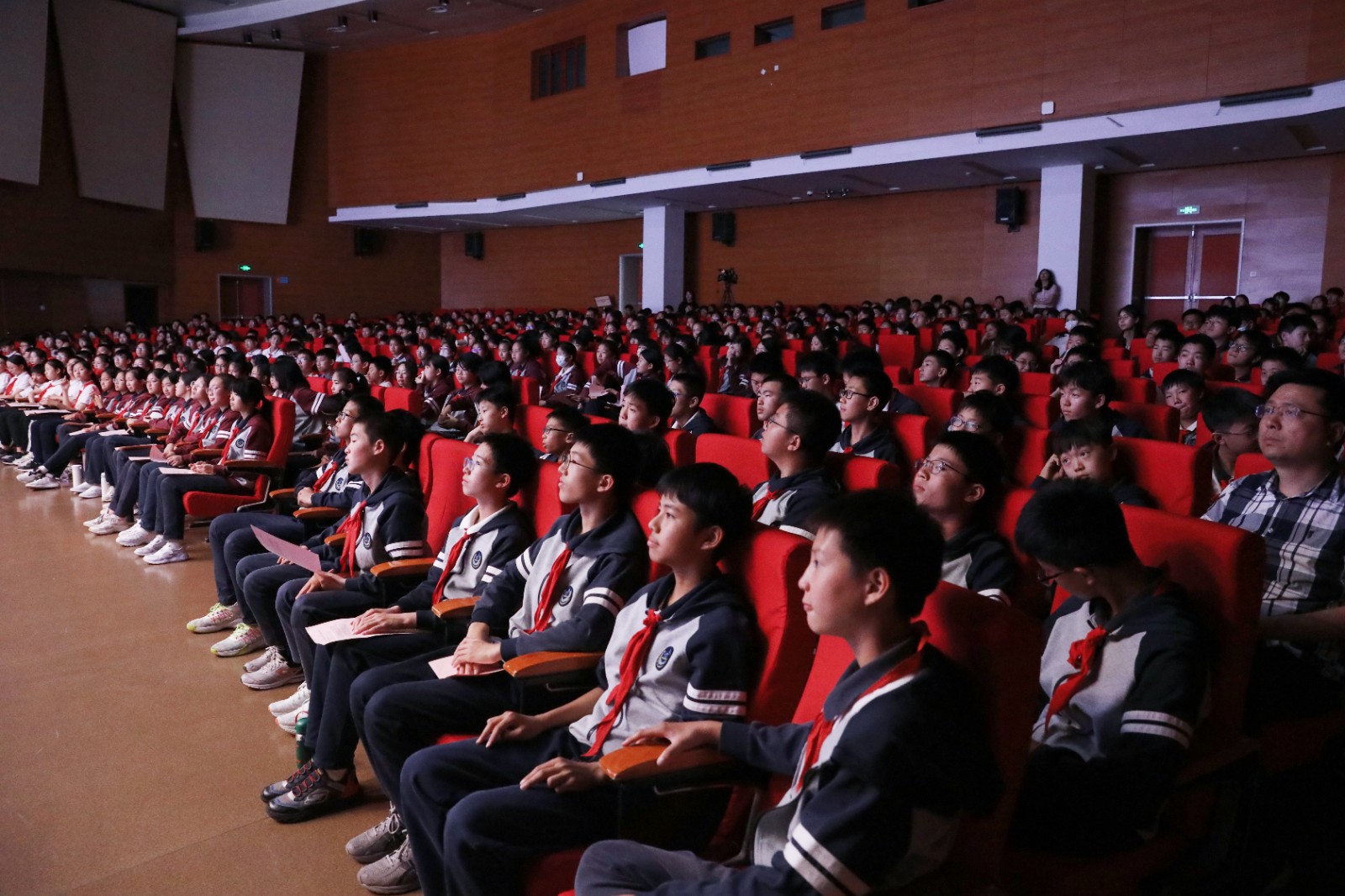 2025年徐汇区学生“交响乐进课堂”鉴赏音乐会