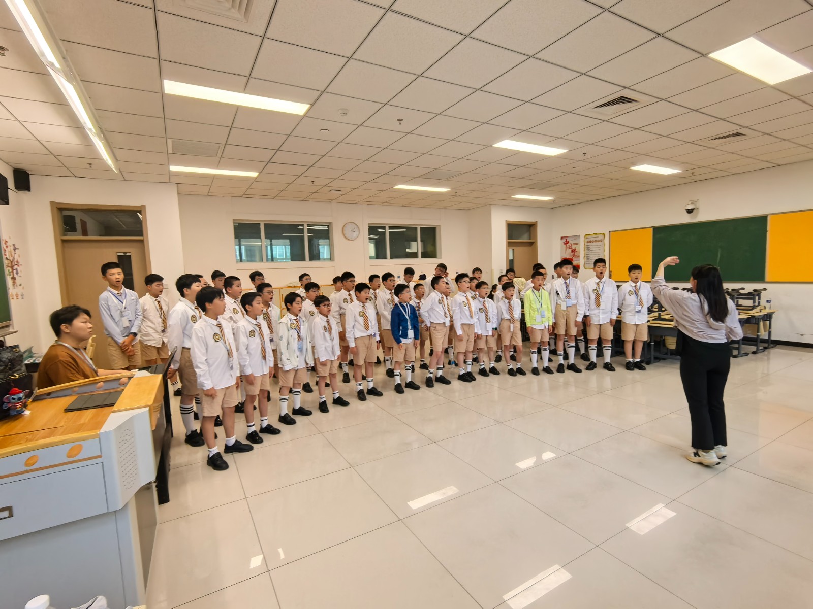 徐汇区青少年活动中心男童合唱团荣获2025第二届中国合唱大会“十佳团队”