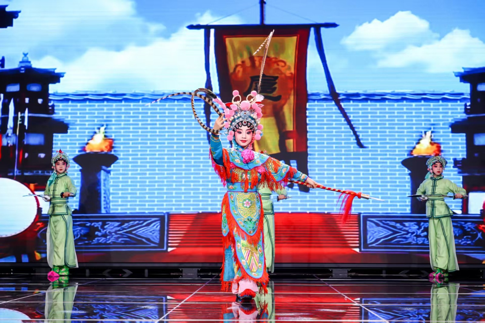 执少年意气，续国粹薪火——徐汇学子“角”逐雏鹰荣光