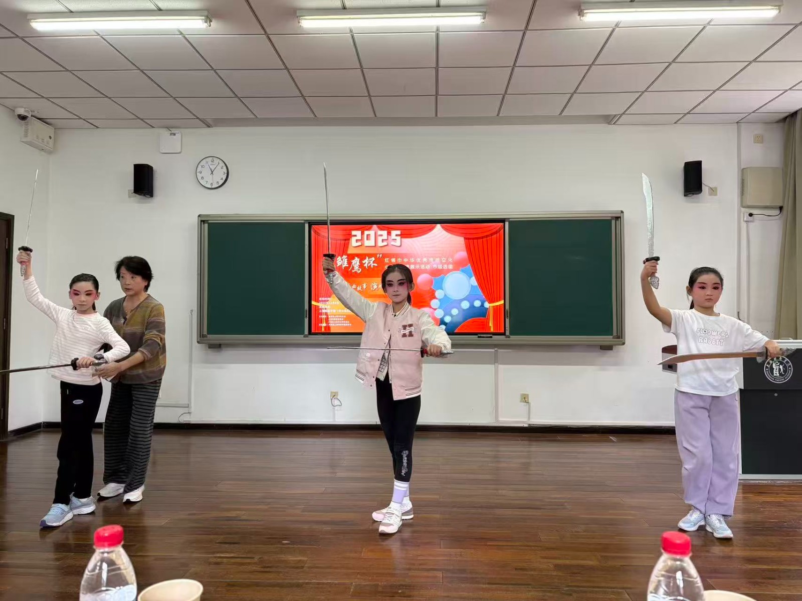 执少年意气，续国粹薪火——徐汇学子“角”逐雏鹰荣光