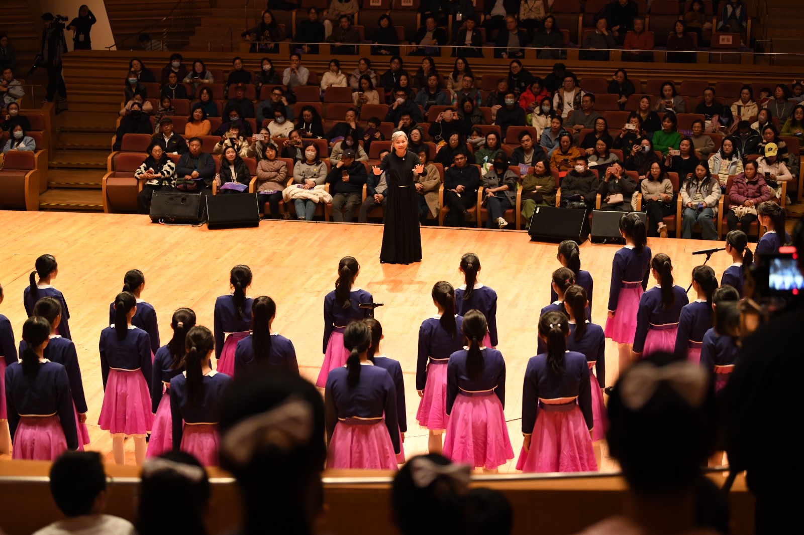 当青春奏响乐章！——徐汇区青少年活动中心学生艺术团迎新音乐会圆满落幕