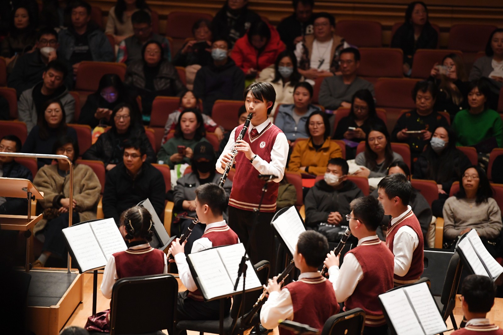 当青春奏响乐章！——徐汇区青少年活动中心学生艺术团迎新音乐会圆满落幕
