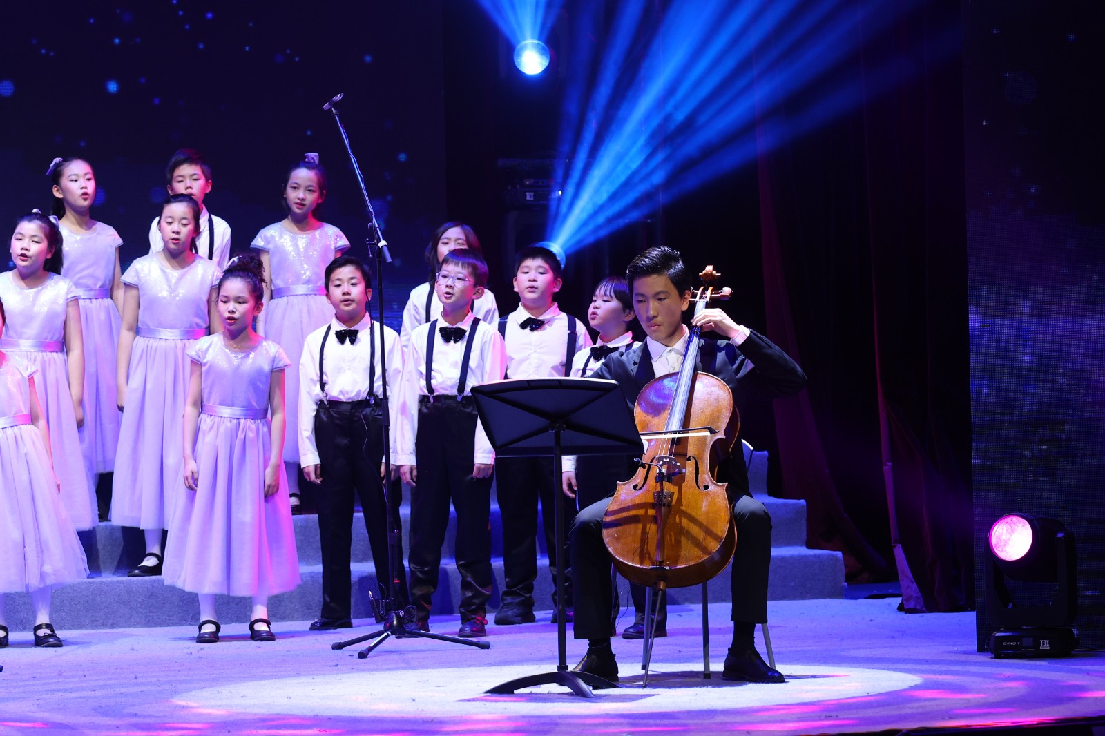 汇少年之光 向未来之美——徐汇区学生迎新艺术展演