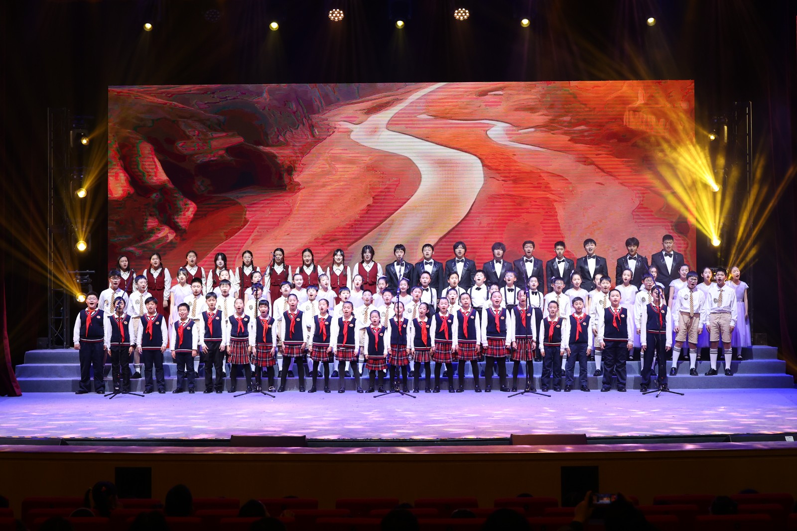 汇少年之光 向未来之美——徐汇区学生迎新艺术展演