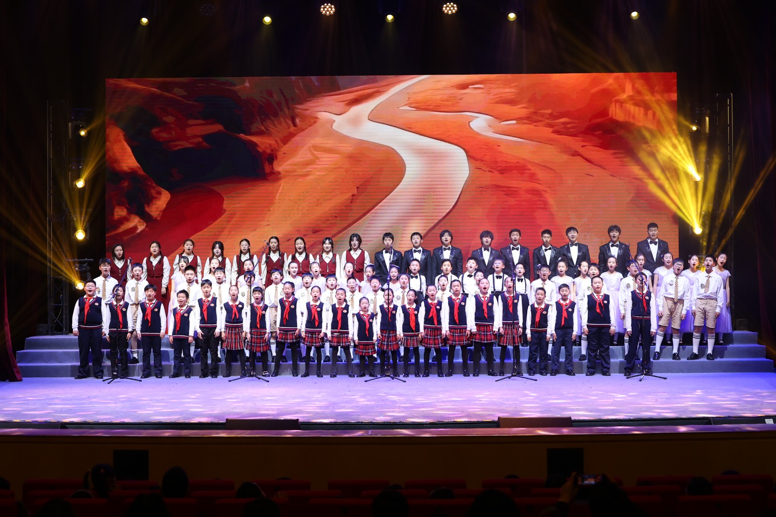 汇少年之光 向未来之美——徐汇区学生迎新艺术展演