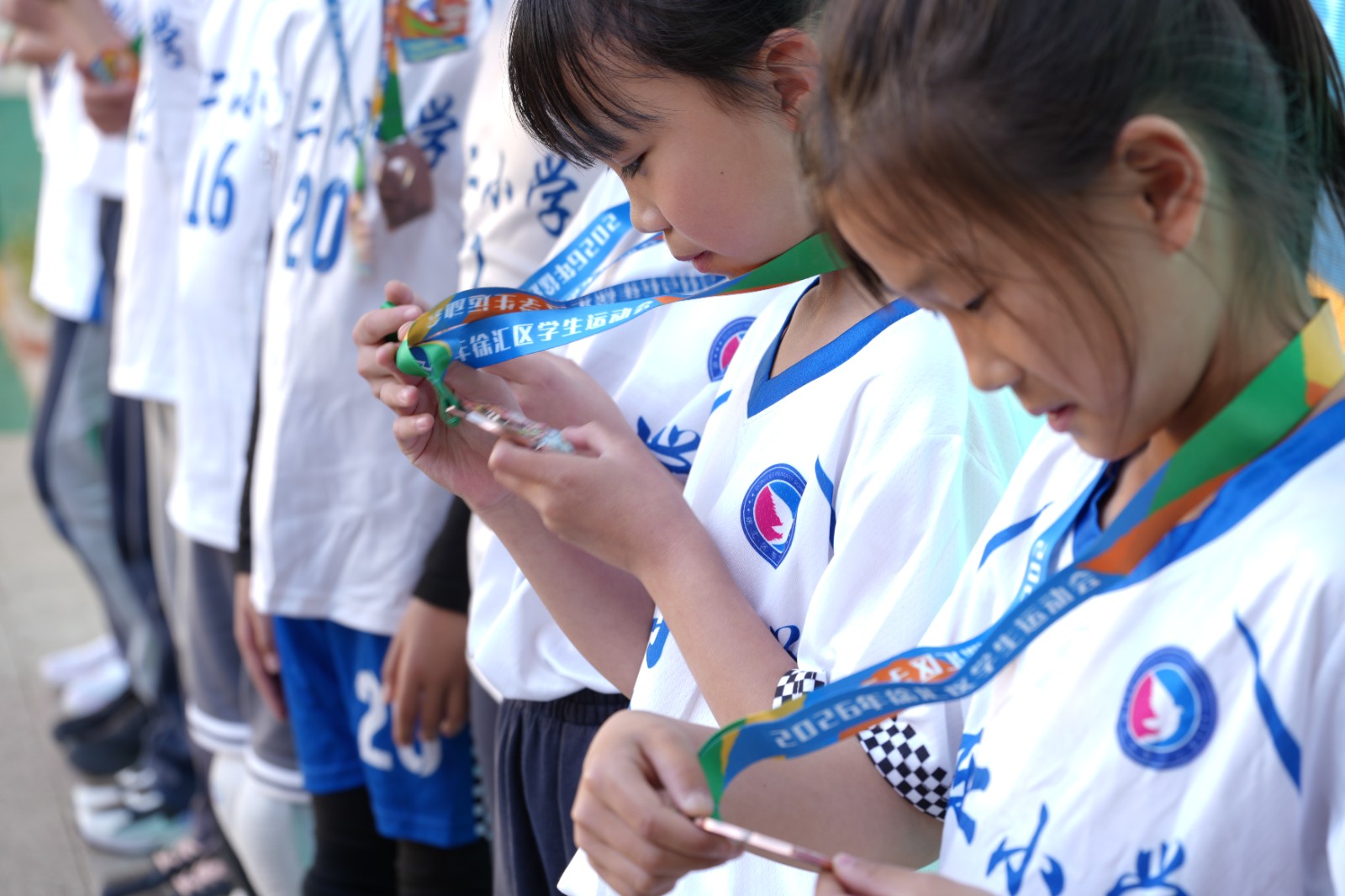 徐汇区“建襄杯”小学生排球赛顺利举行