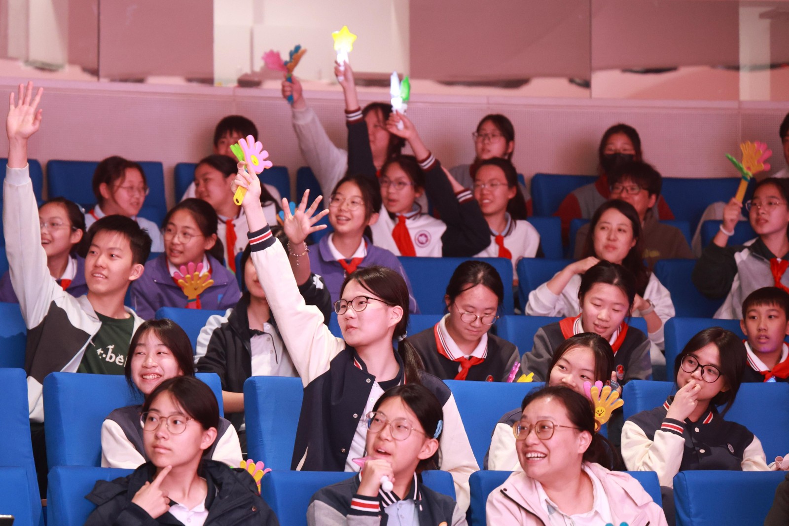 青春里的独家记忆——2026年徐汇区中学生校园歌手大赛