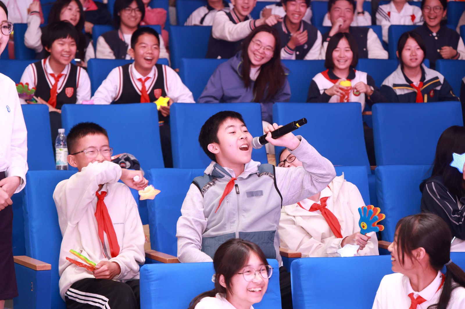青春里的独家记忆——2026年徐汇区中学生校园歌手大赛