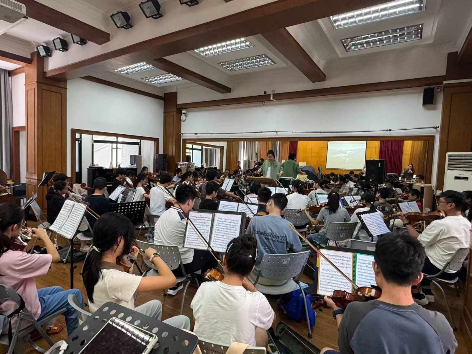 成长全开麦！在热爱的世界里闪闪发光——徐汇区青少年活动中心秋季新学期开学啦