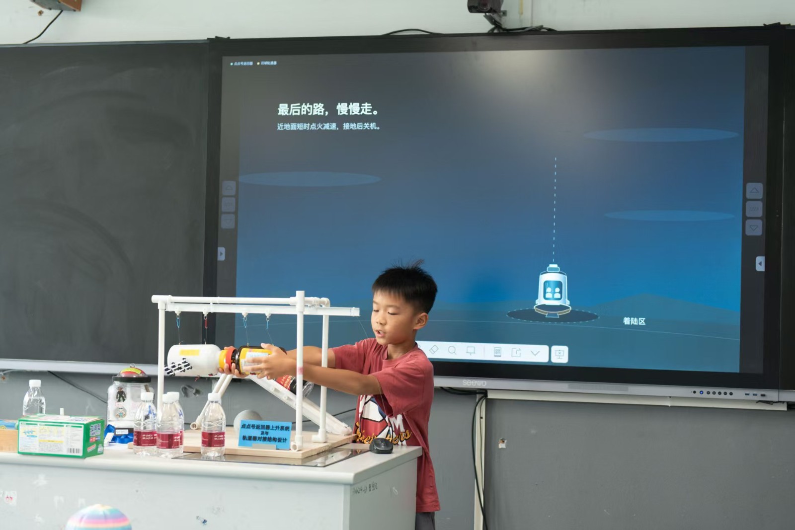 像工程师一样实践！2026徐汇区未来工程师大赛顺利举行
